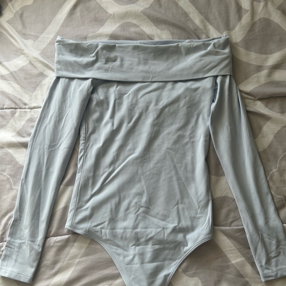 Aritzia Light Gray Off-Shoulder Bodysuit